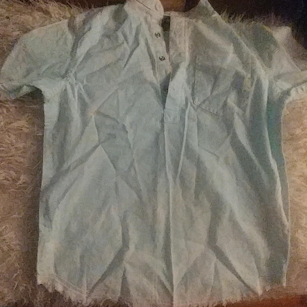 Light blue shirt